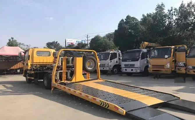 玉龙汽车中途维修案例
